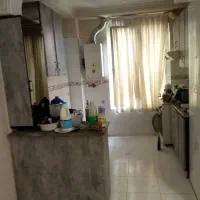 ۴۰متر طبقه سوم با آسانسور و پارکینگ نزدیک مترو