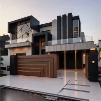 زمین-نیایش-دونبش-مشرف-به-فضای-سبز