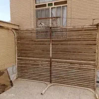 تخت آهنی