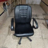 صندلی چرخدار در حد