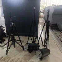 سه پایه دوربین و هدلایت