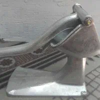 آب انار گیری