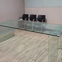 میز کنفراس