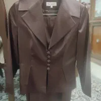 کت و دامن قهوه ای سوخته