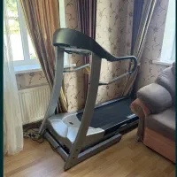 فروش تردمیل اورجینال آمریکایی به دلیل مهاجرت