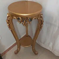 میز کنار سالنی