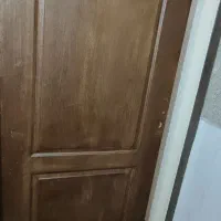 درب داخلی شکسته به عنوان چوب فروخته میشه