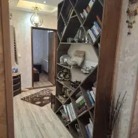 کتابخانه و میز مطالعه کودک