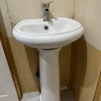 روشویی با پایه