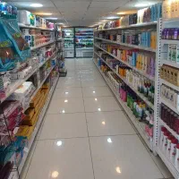 همکار در هایپر مارکت