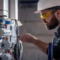 برقکار تعمیرات و عیب یابی و نصبیات