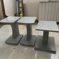 سه عدد پایه چوبی
