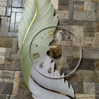 ساعت دیواری پر نئونی (شاهکارِ نور و هنر)
