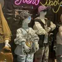 فروشنده خانم با تجربه به صورت تمام وقت