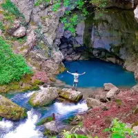 غار آبی دیورش