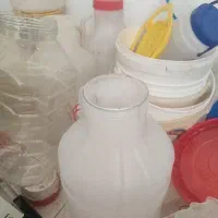 دبه و شیشه با سایزهای مختلف