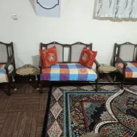 مبل 8نفره و یک عدد ویترین درحد .