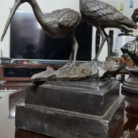 مرغ ماهی خوار هونگ مجسمه برنز