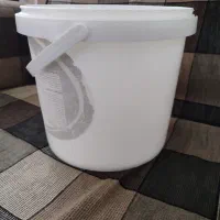 سه عدد دمکنی وسطل بزرگ