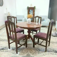 میز ناهارخوری گرد