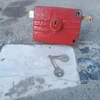 قفل درب حیاط