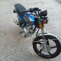 هندا ۲۰۰ لاکاغذی