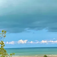 اجاره کلبه سویسی ساحلی روبه دریا پلاک اول آب اب|اجارهٔ کوتاه‌مدت ویلا و باغ|رویان, |دیوار