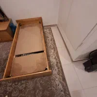 تخت وکمد کودک ونوجوان چوب اصل در حد نو نو