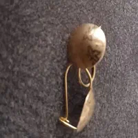گوشواره  ۲۰۰بالای تابلو فروش فوری