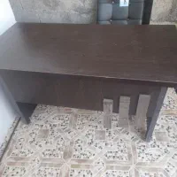 میز کار کاملا سالم