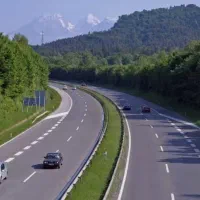 آموزش رانندگی ازمبتدی  تاحرفه ای