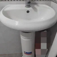 روشویی پایه دار