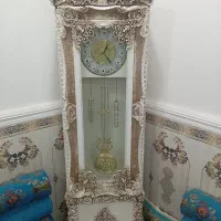 ساعت ایستاده تمیز