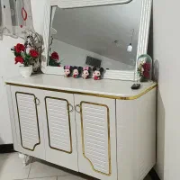 کنسول با اینه