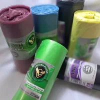 سفره یک‌بارمصرف و کیسه زباله و فریزر