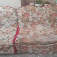 مبل راحتی قدیمی