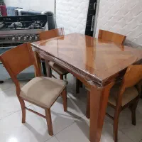 میز غذا خوری چهار نفره