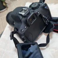 دوربین عکاسی حرفه ای کنون700d
