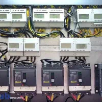 برق کار و عیب یابی ونصب پنل خورشیدی ویلاو کارخانه