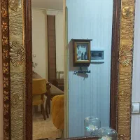 آیینه قدی با قابی بسیار زیبا