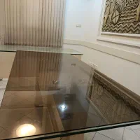 میز کنفرانس ، مدیریت شیشه ای ،۴ صندلی چرخدار چرمی