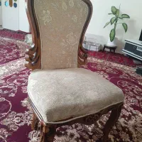 صندلی چوبی