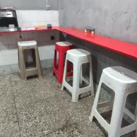 چنتا  وسایل ساندویچی و چهار پایه آهنی