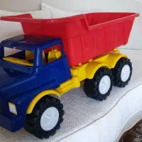 کامیون بسیار بزرگ برند G.TOYS. سالم و قابل استفاده
