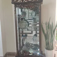 ویترین ایستاده چوبی