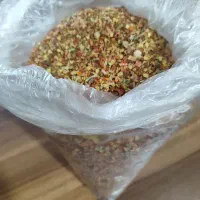 چای خشک ایرانی و فلفل قرمز تند تند خشک
