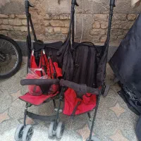 کالسکه دو قلو
