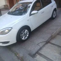 برلیانس ۳۲۰ اتوماتیک مدل ۹۵ بدون رنگ