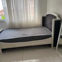 تخت کودک و جوان و میزتحریر