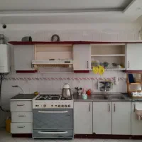 فروش فروش کابینت‌ها بهمراه سینگ و شیر آب